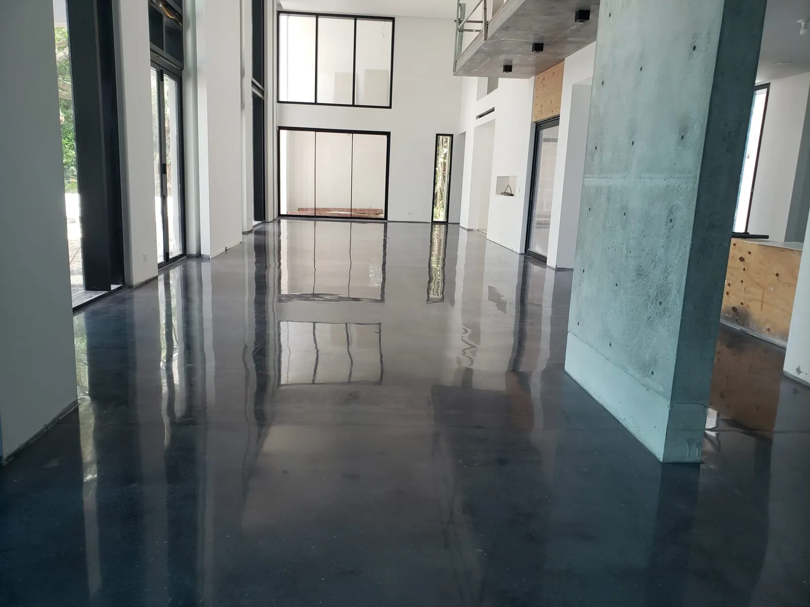 Modern Residence - Dark Polished Concrete